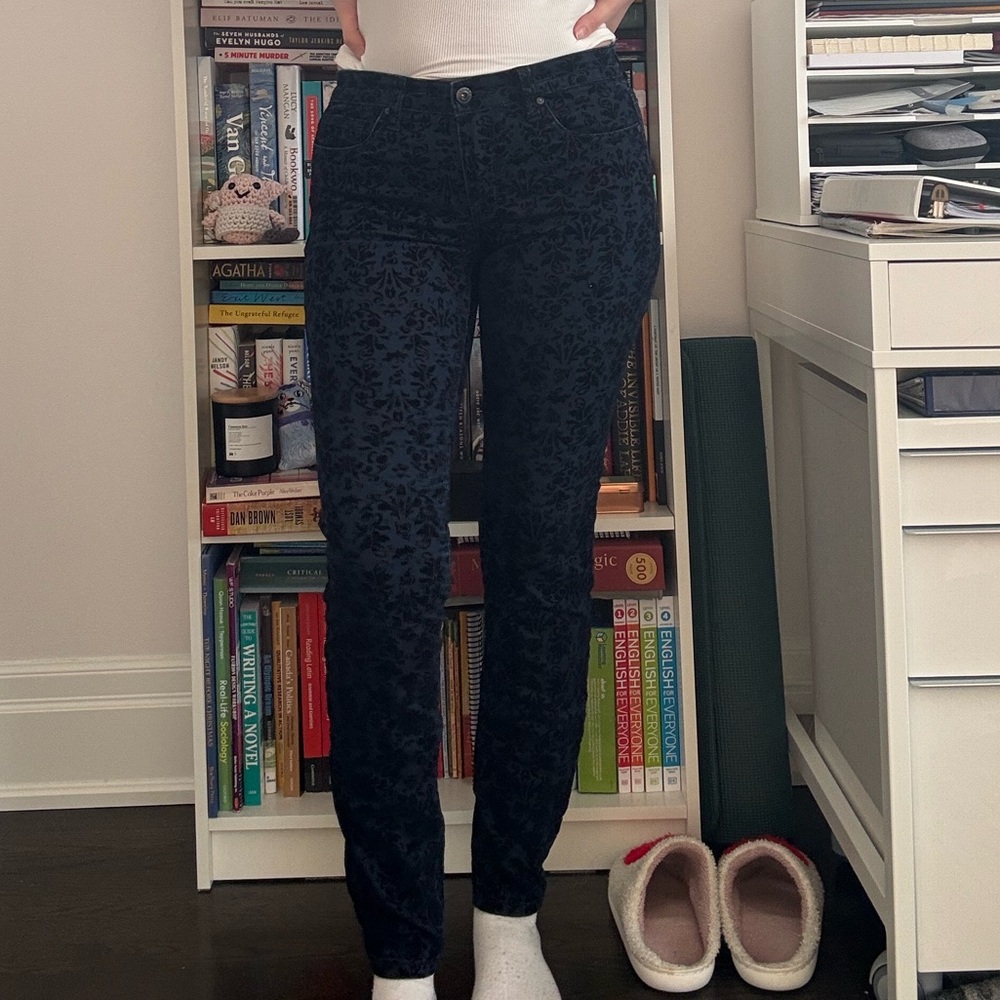 Smart Set Women's Skinny Jeans - Dark Blue Floral
